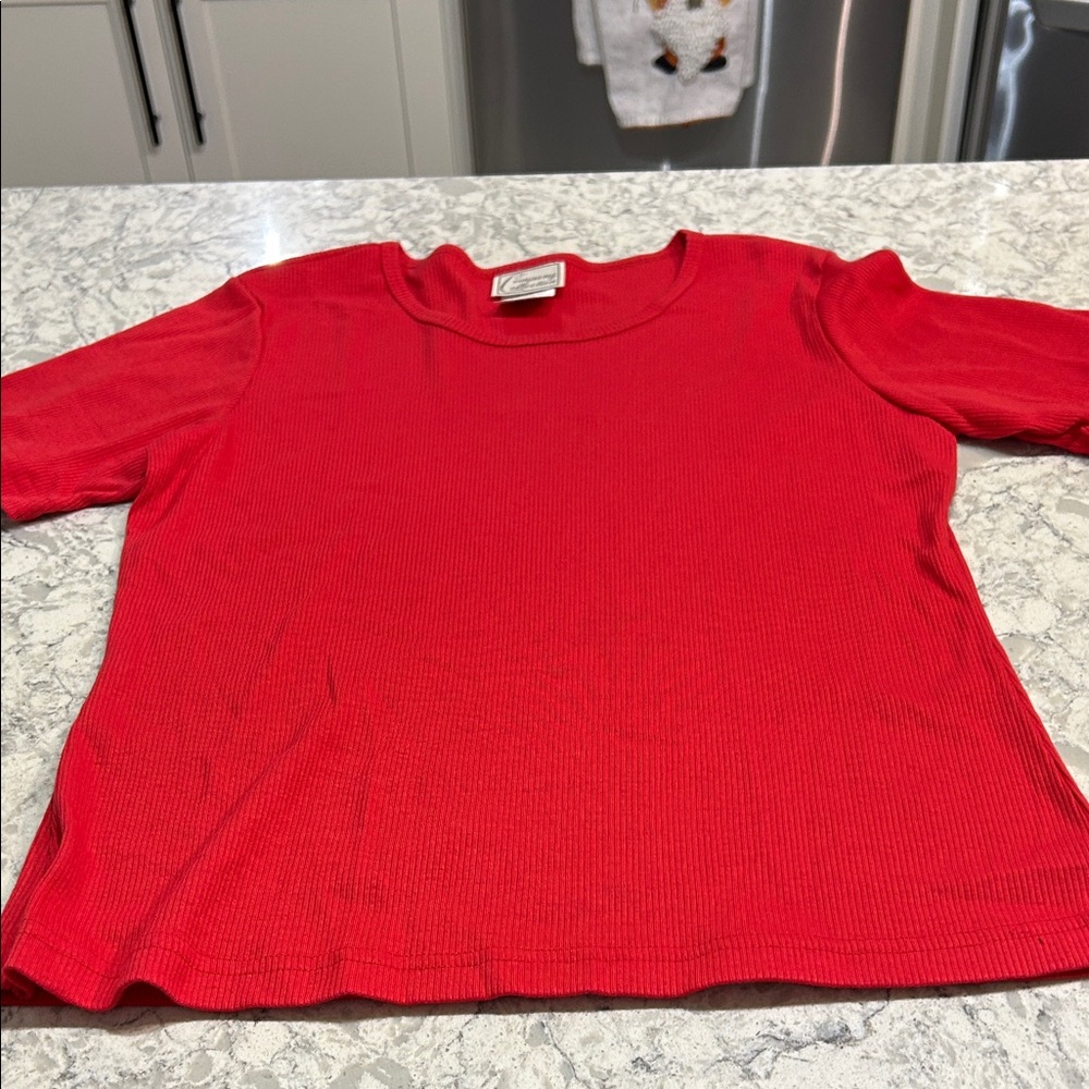 Vintage Company Collection Collection Bold Ribbed Red Top